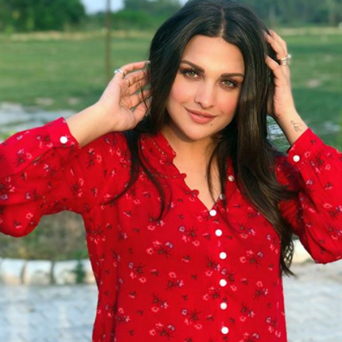 हिमांशी खुराना