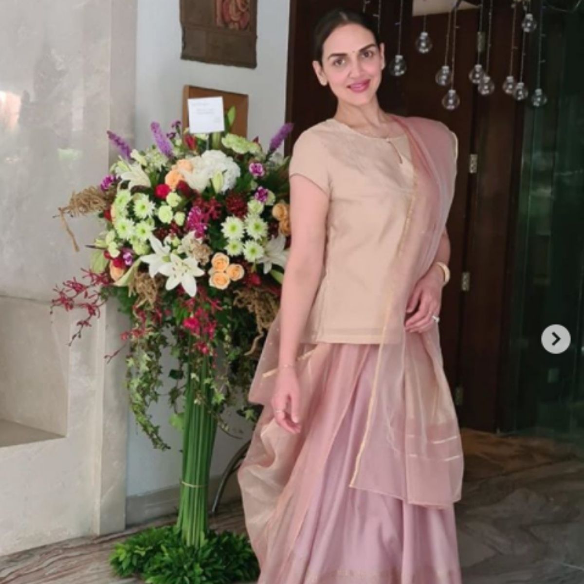 मां के ज्यादा करीब है ईशा 