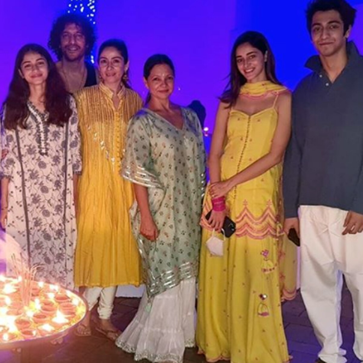 अनन्या पांडे अपनी फैमिली के साथ