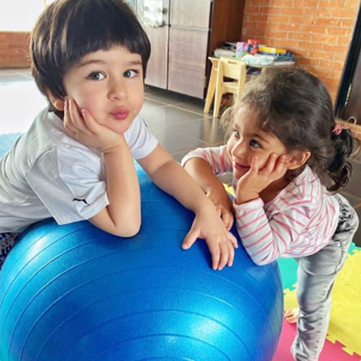 तैमूर-इनाया खेमू