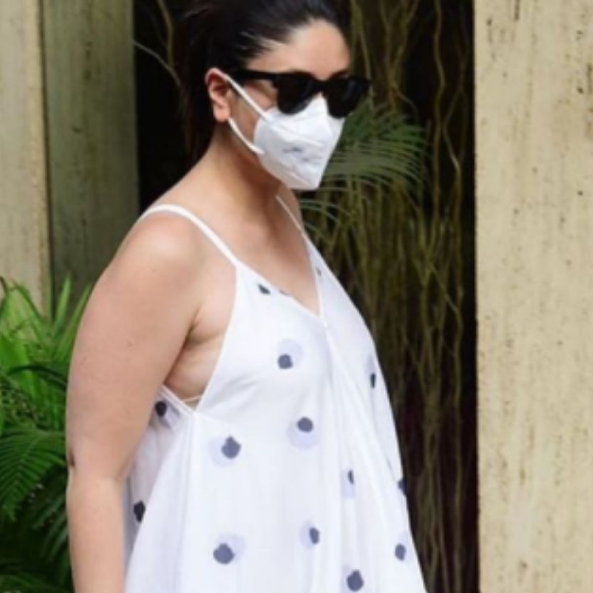 कोरोना को देखते हुए लगाया मास्क.