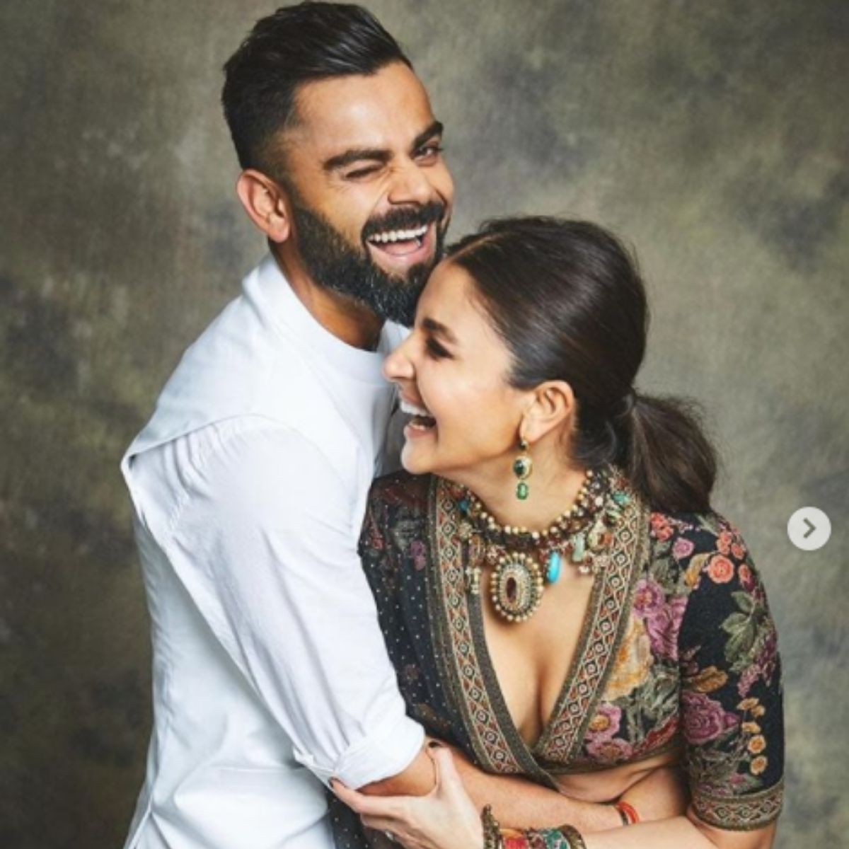 एक-दूसरे को बताया दोस्त 