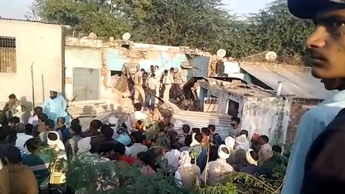 सिलेंडर में विस्‍फोट से घर के उड़े परखच्‍चे