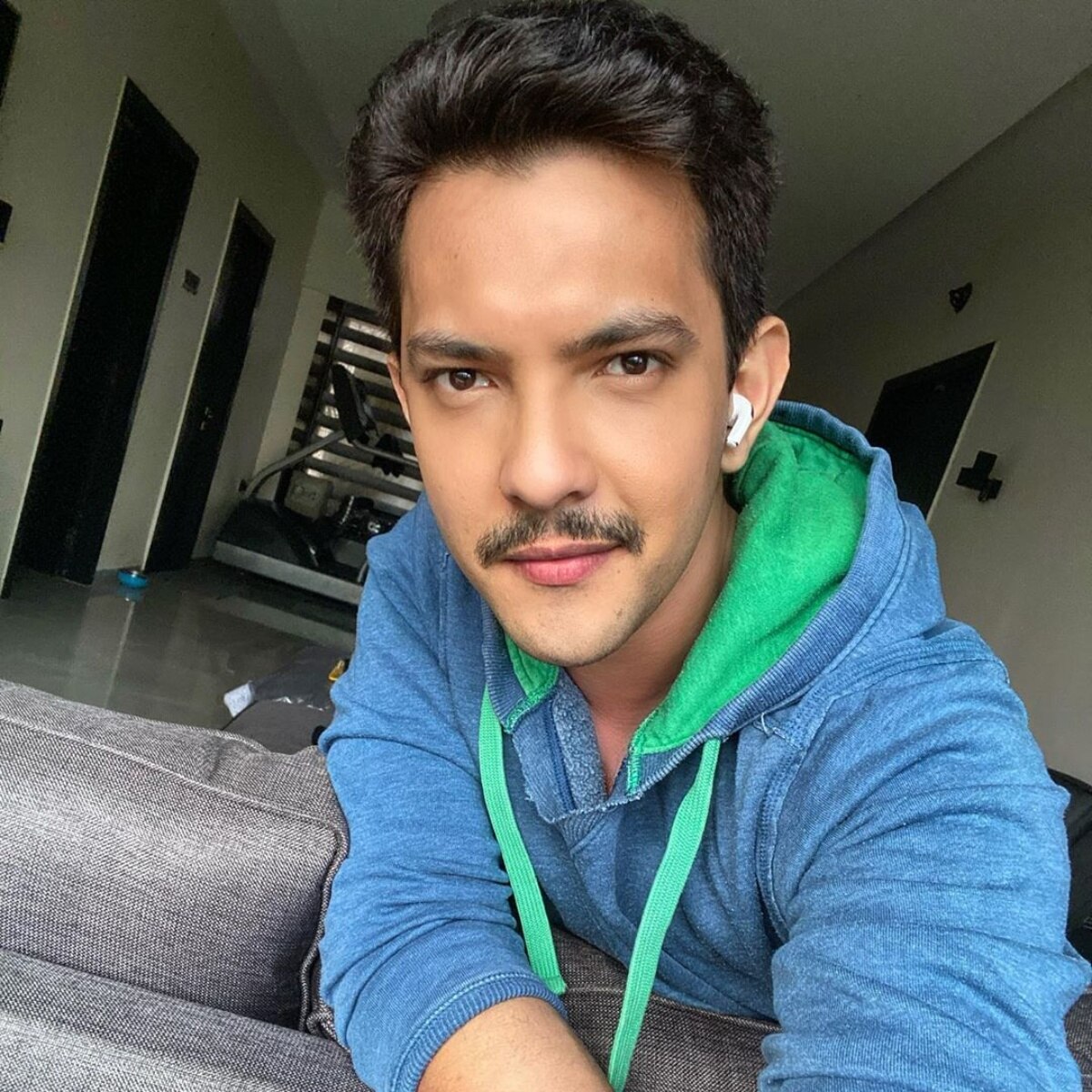 आदित्य नारायण 