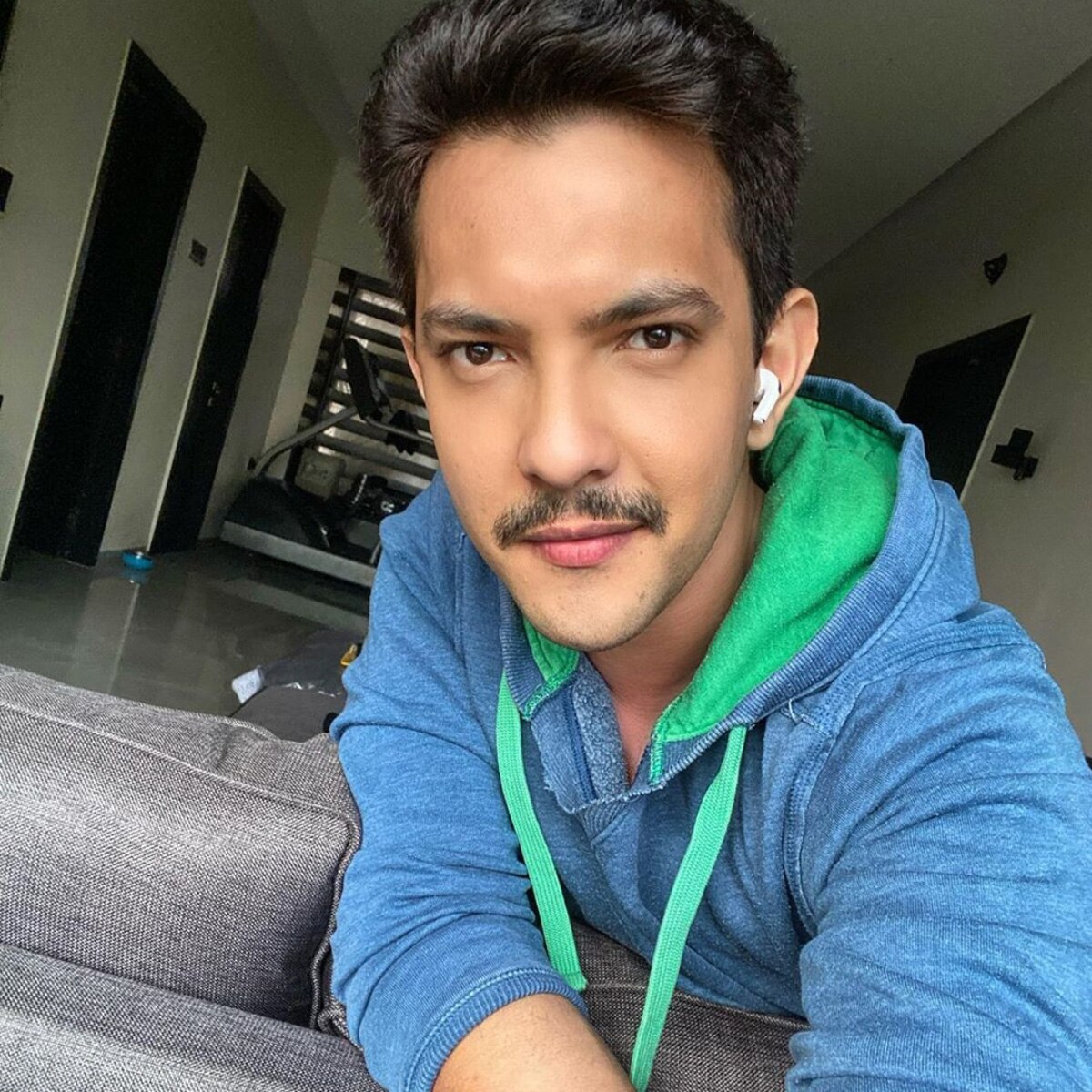 आदित्य नारायण