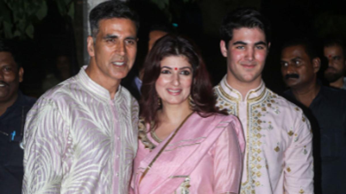 अक्षय कुमार संग उनका परिवार