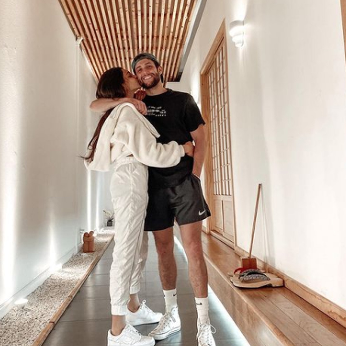 अलाना पांडे बॉयफ्रेंड के साथ