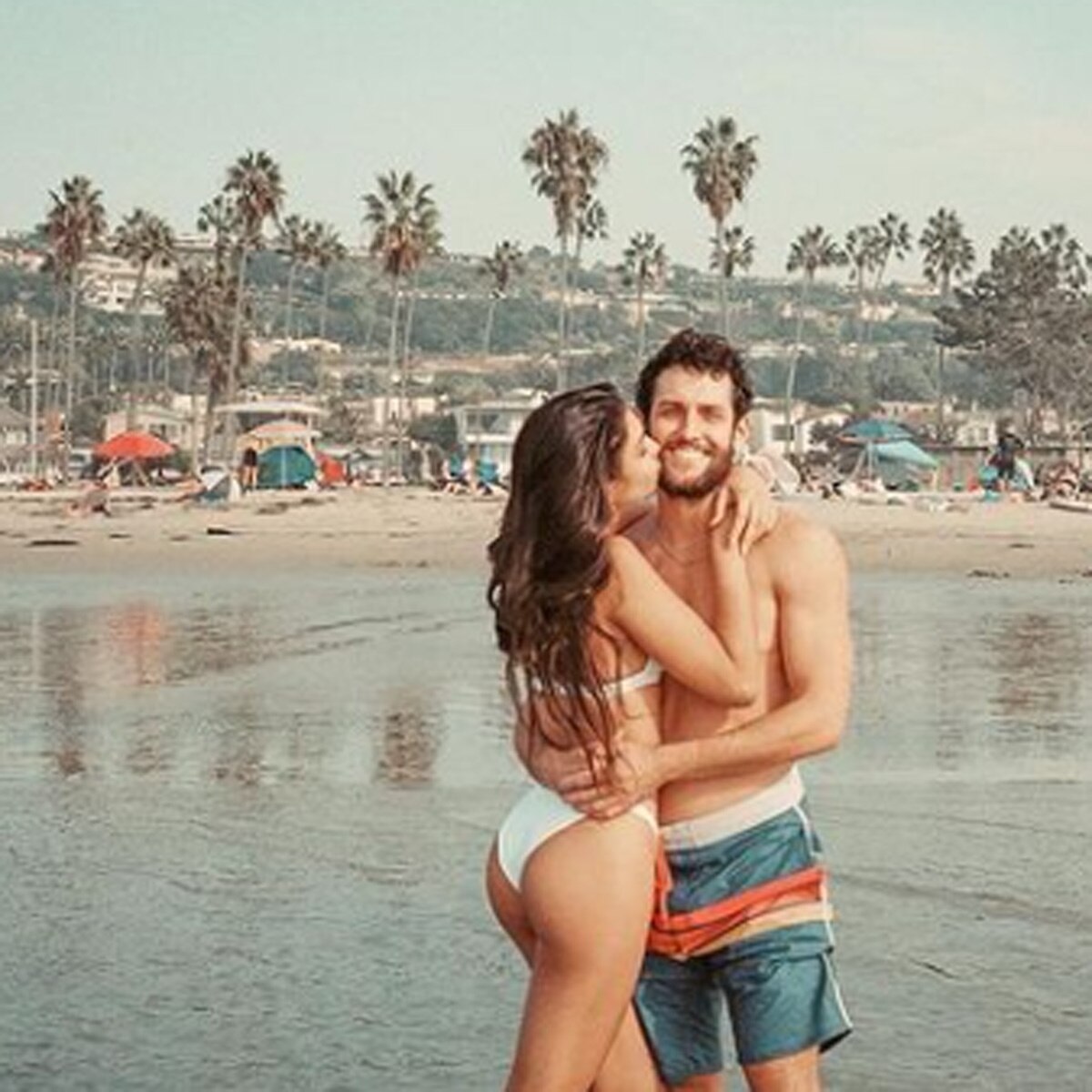 अलाना पांडे बॉयफ्रेंड के साथ