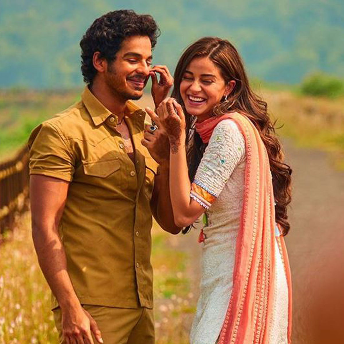 ईशान खट्टर, अनन्या