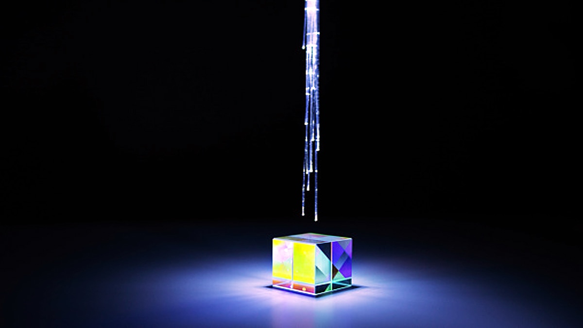 Scientists built Anti laser to charge phone laptop from anywhere