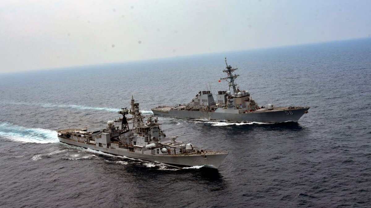 बंगाल की खाड़ी में उतरी तीन देशों की नौसेना