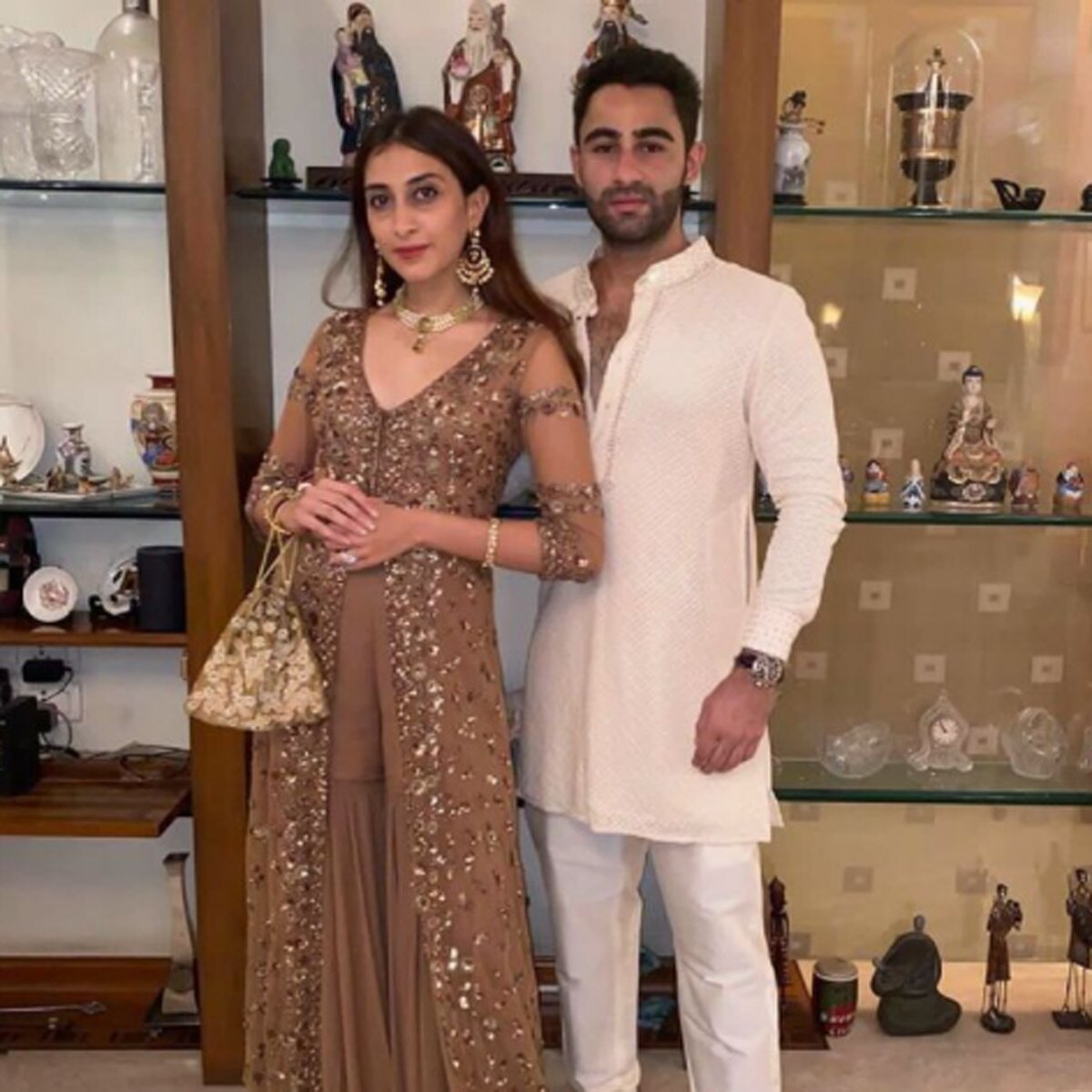 अरमान जैन पत्नी अनीशा के साथ 