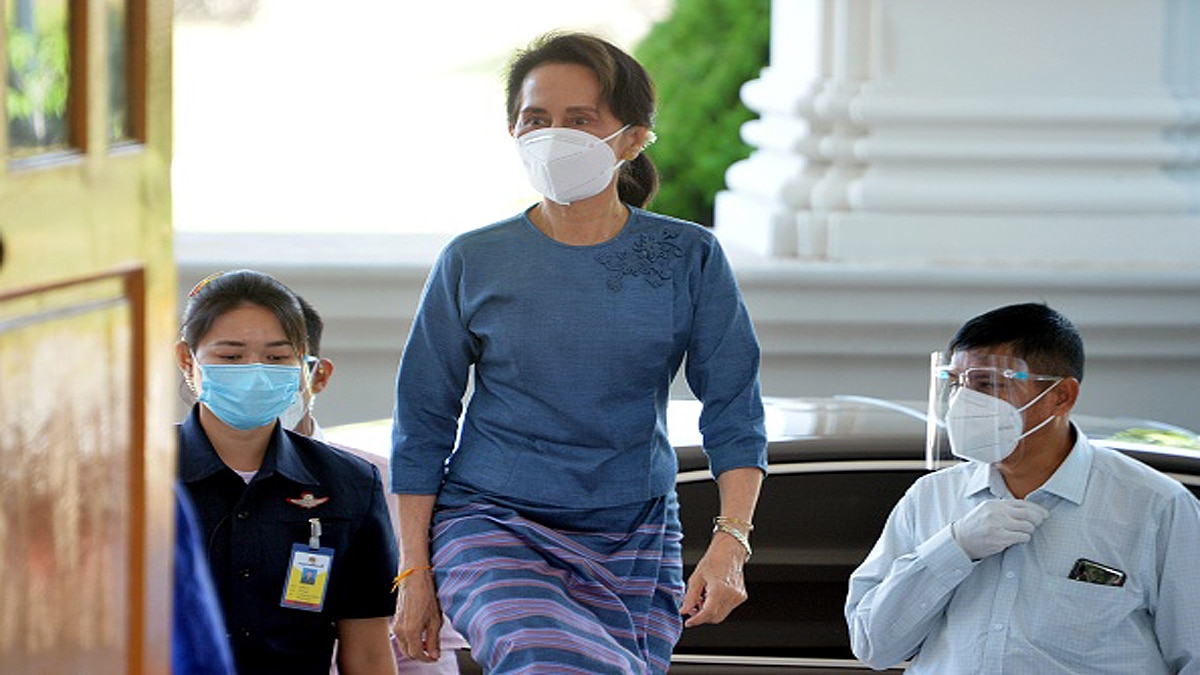 Aung San Suu Kyi has majority in Myanmar