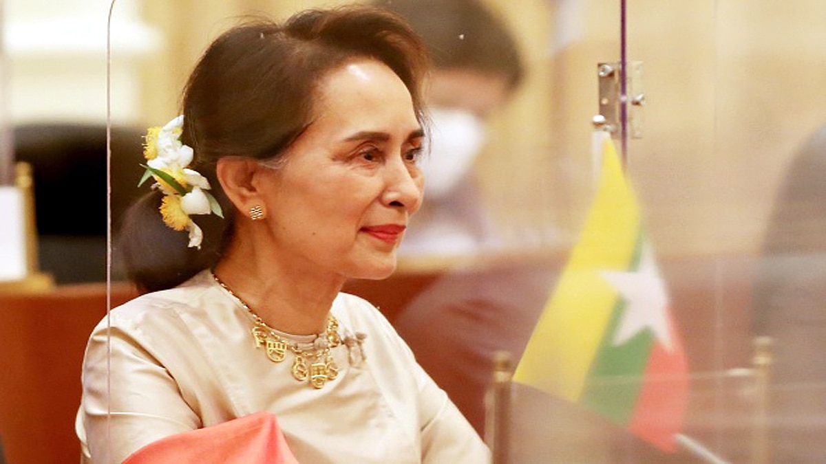 Aung San Suu Kyi has majority in Myanmar