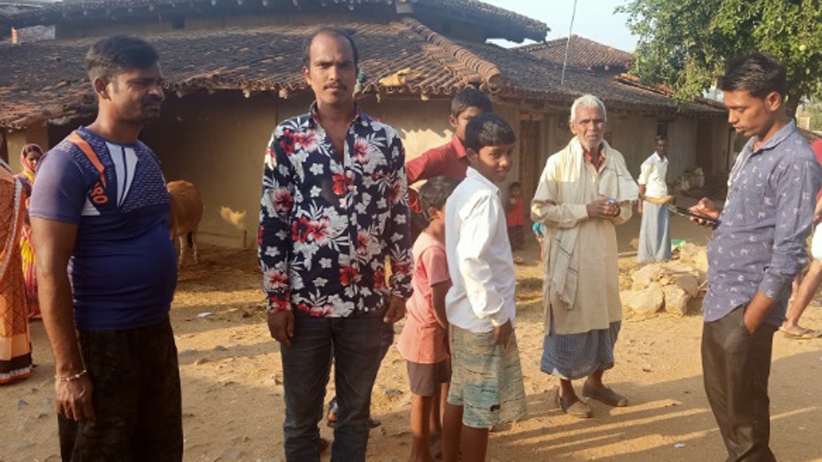 घटना लोगों में चर्चा का विषय बन गई.