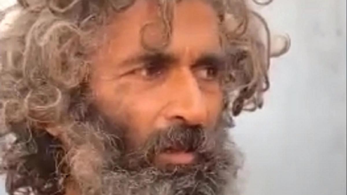 भिखारी निकला ऑफिसर