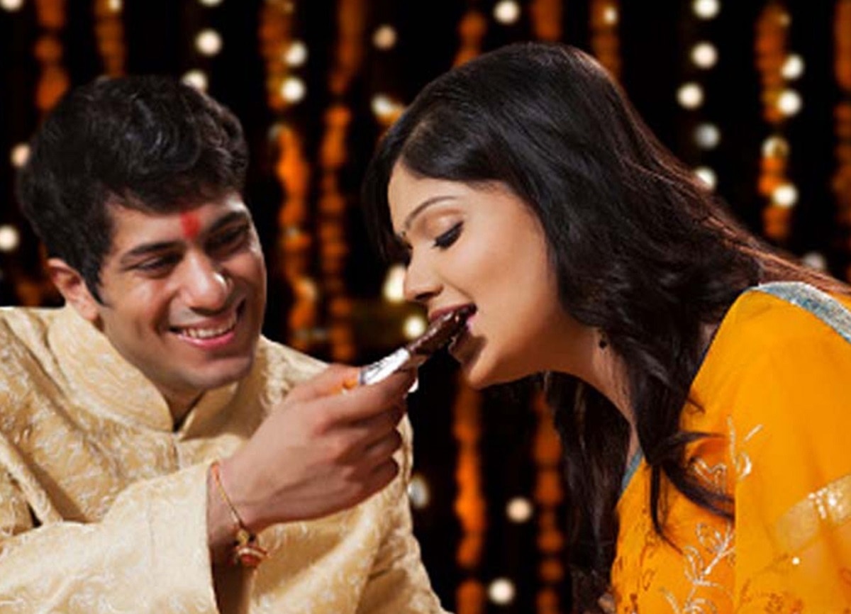 भाई दूज तिलक शुभ मुहूर्त