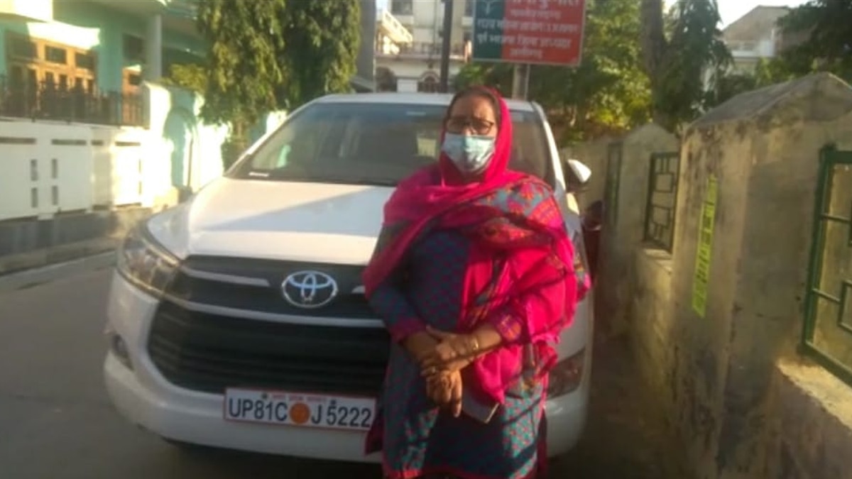 भाजपा नेता की कार का पहिया चुरा ले गए चोर