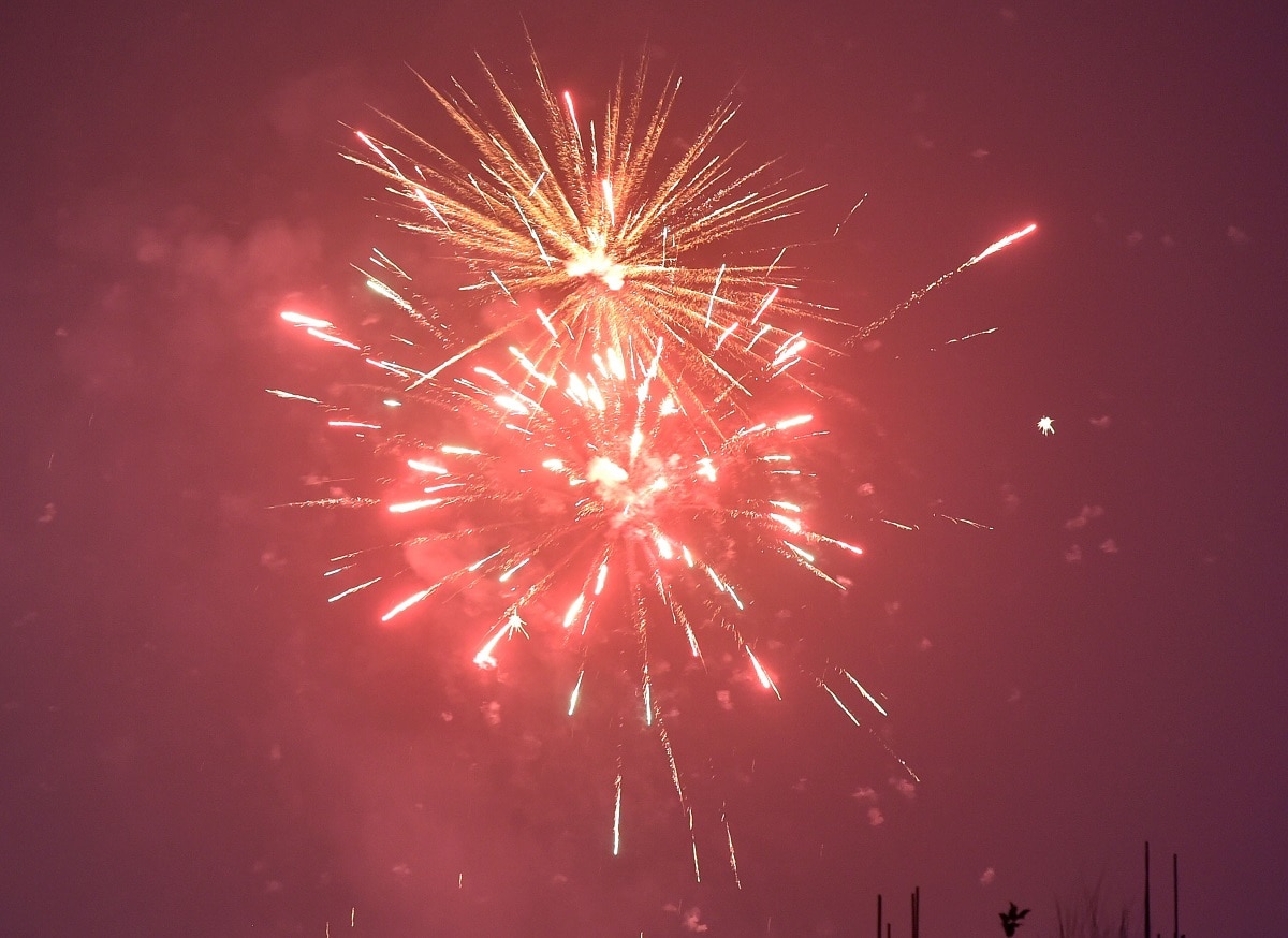 दिल्ली में पटाखों से बढ़ा प्रदूषण