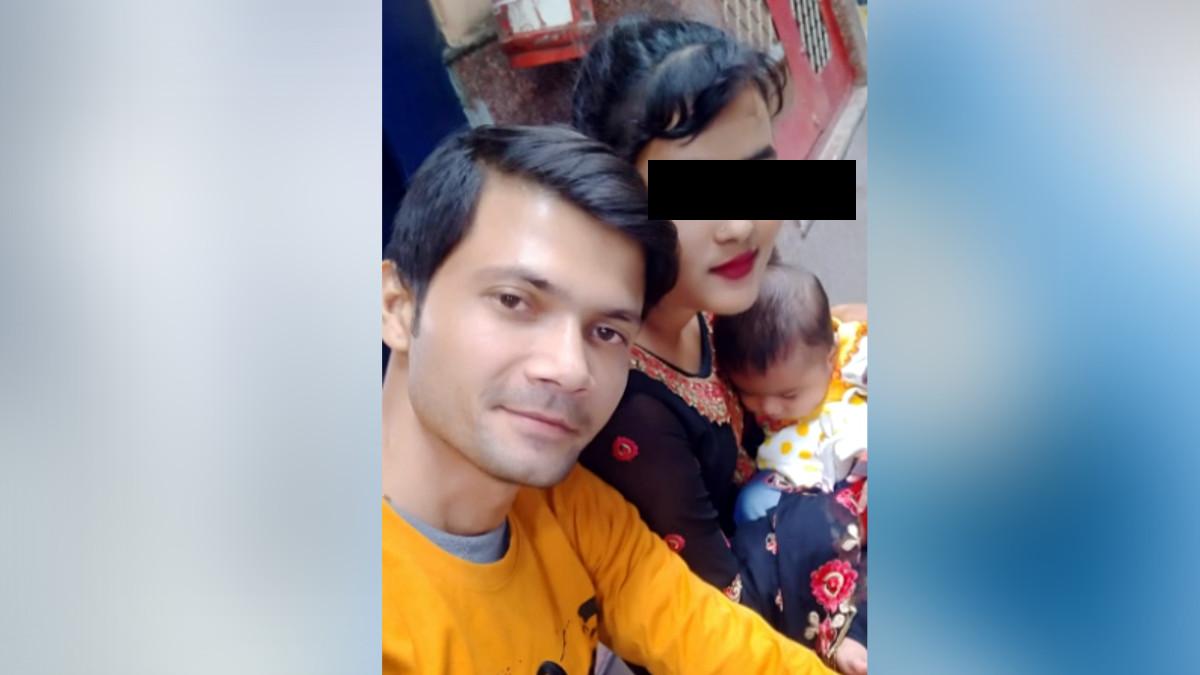 मोह‍ित और उसकी पत्‍नी.