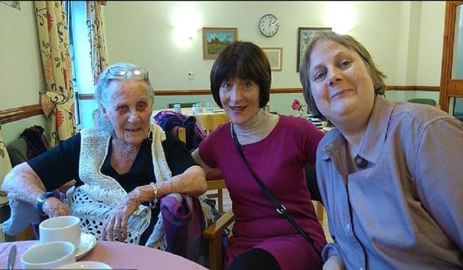 कैंसर, फ्लाइट क्रैश के बाद महिला ने कोरोना को भी दी मात