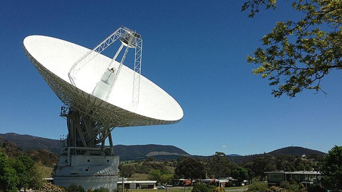 DSS43 antenna