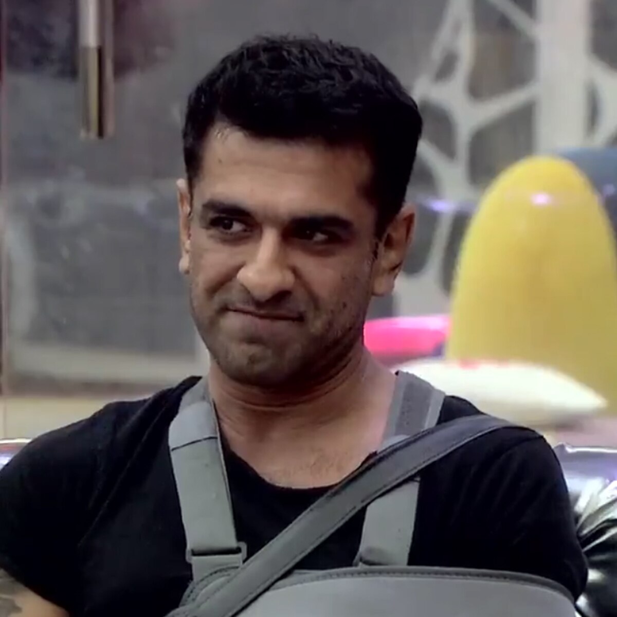 एजाज खान 