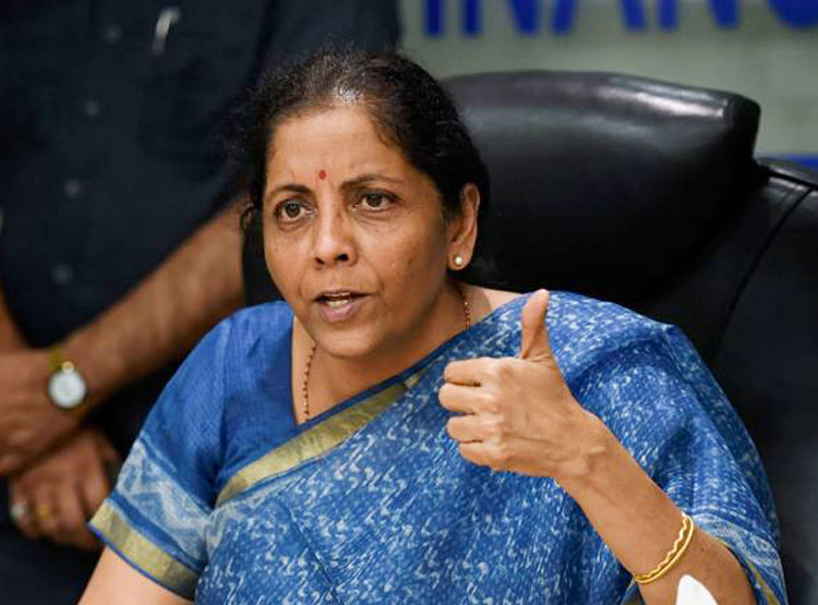 2.10 लाख करोड़ जुटाने का लक्ष्य