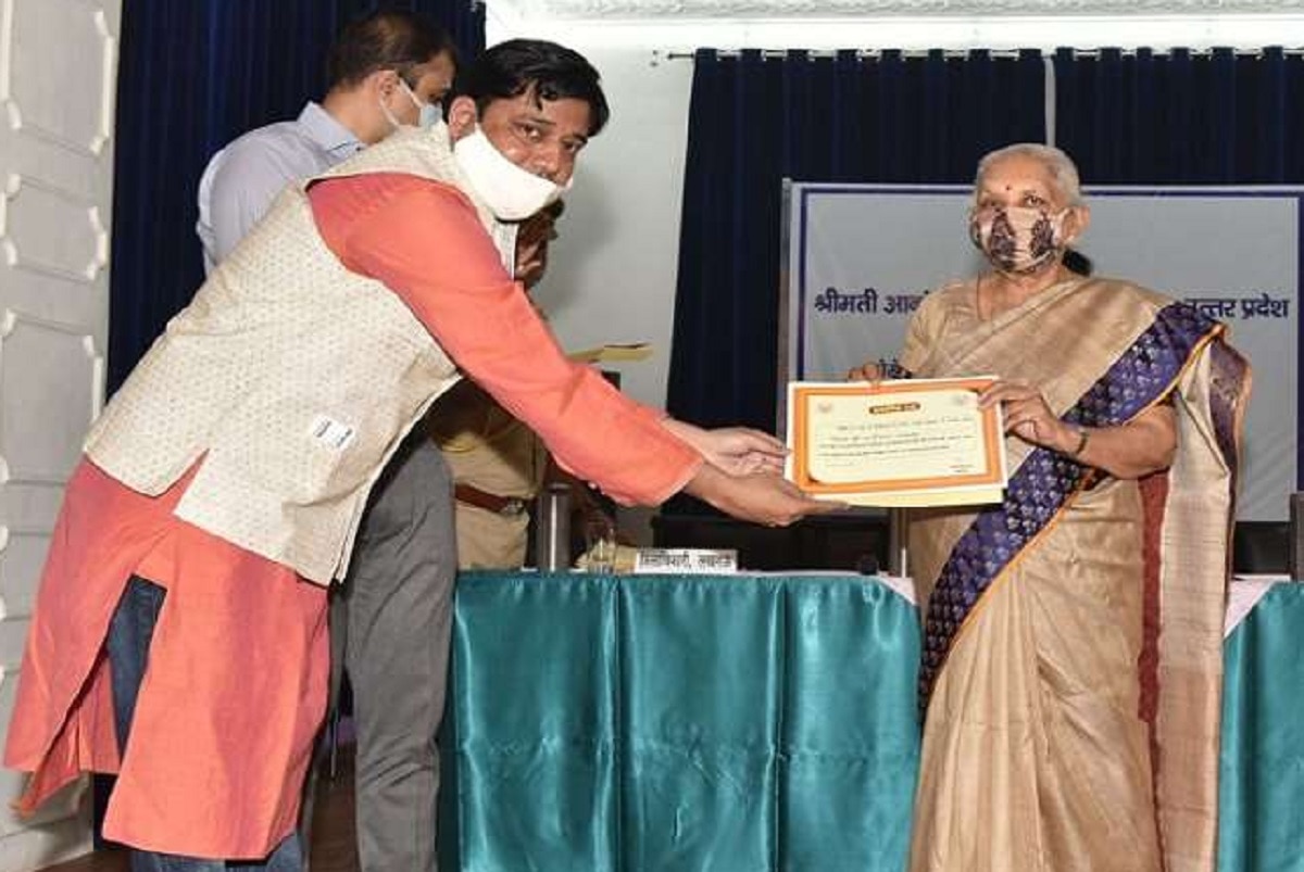 लोगों को मुफ्त में खाना खिलाता है ये फूडमैन