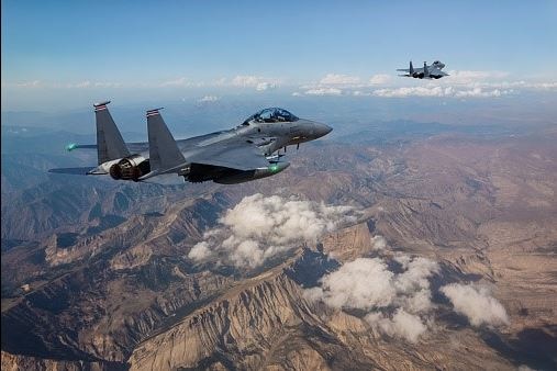 मिराज ने ऊपर से बरसा दिए बम