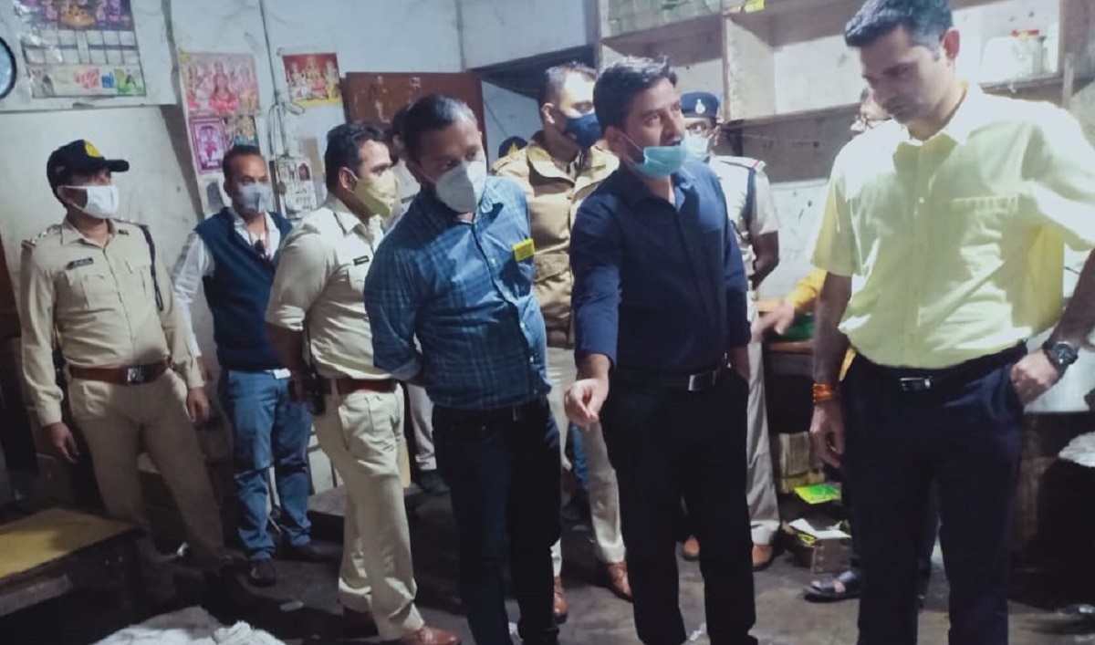 फैक्ट्री में बन रहा था नकली घी