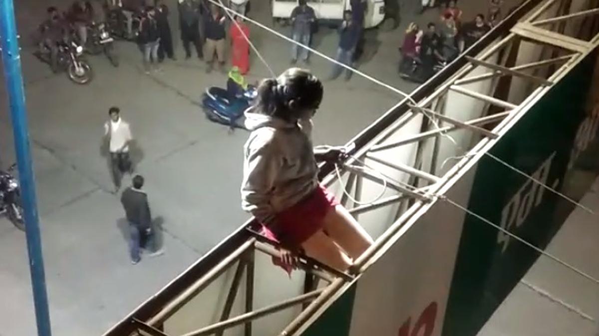 नाबालिग प्रेमी से शादी की थी जिद.