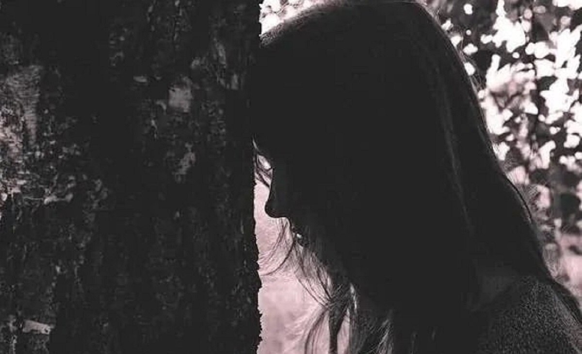 डेढ़ महीने की बच्ची को पानी में डुबोकर मारा