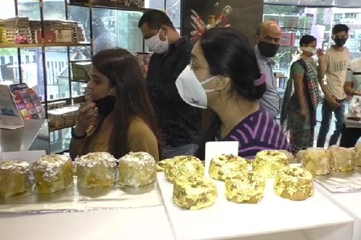 इस दुकान पर है 9000 रुपये किलो मिठाई