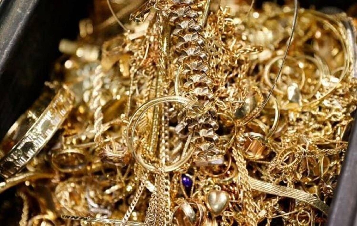 नकली सोना देकर बैंक से निकाले करोड़ों