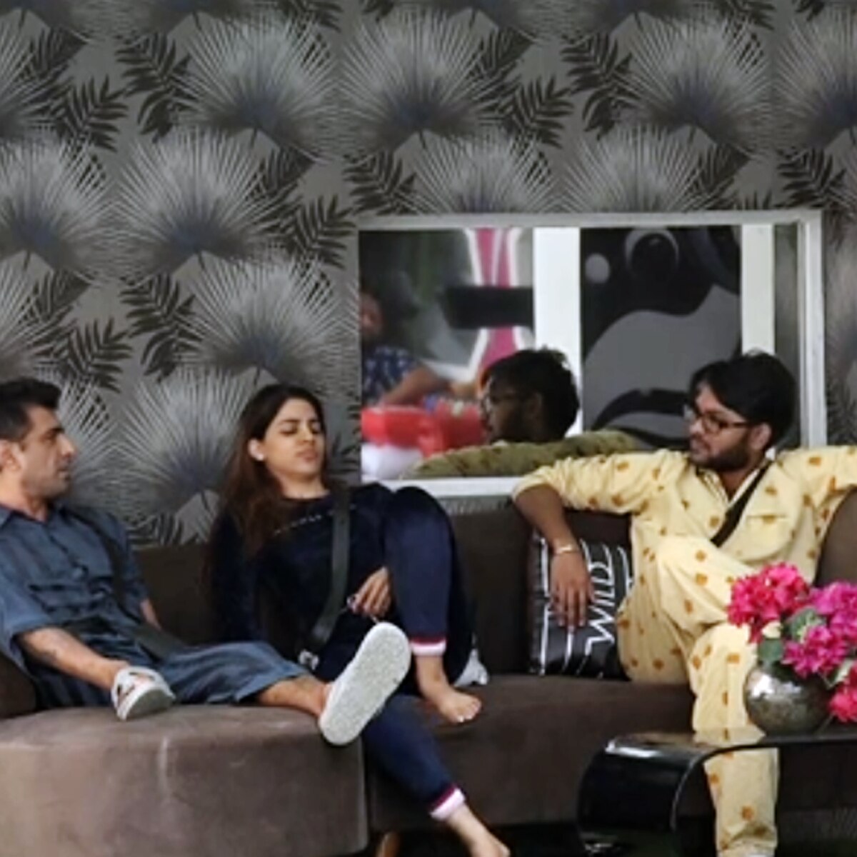 एजाज-न‍िक्की-जान 