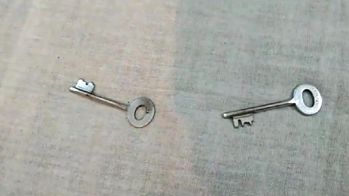 पूर्व सांसद के यहां 70 लाख की चोरी