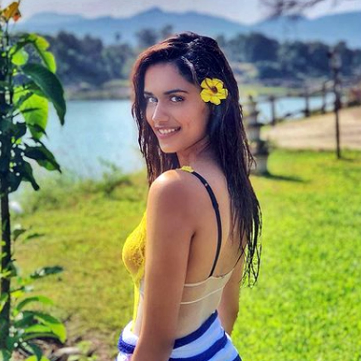 मानुषी छिल्लर