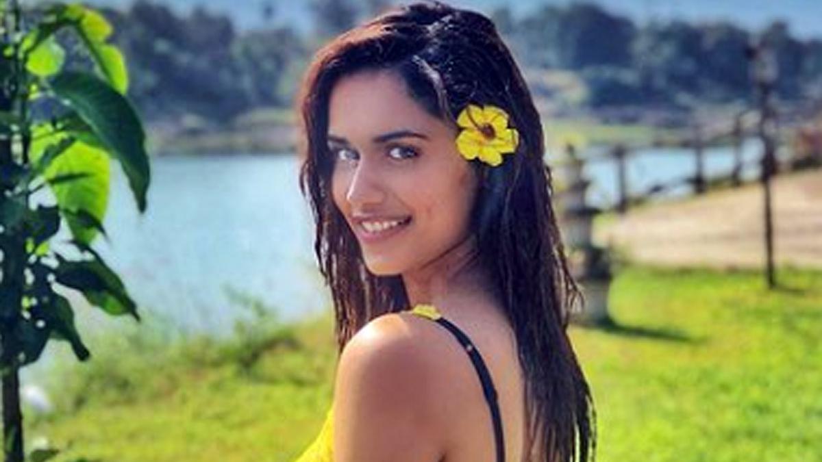 मानुषी छिल्लर