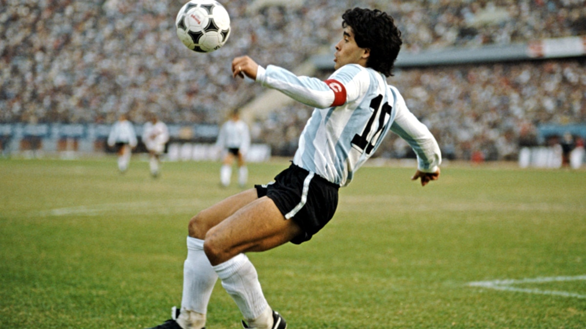 जिस इटली में माराडोना को मिली 'गॉड' जैसी मोहब्बत, वहीं लगी थी ड्रग्‍स की लत 