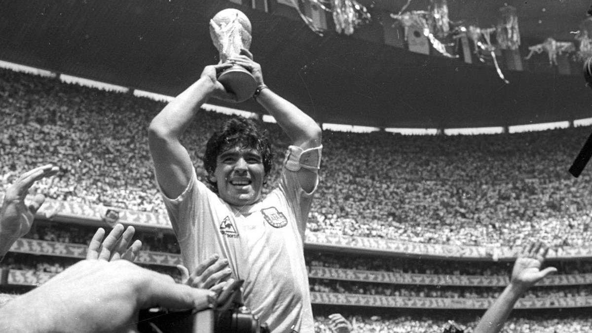 जिस इटली में माराडोना को मिली 'गॉड' जैसी मोहब्बत, वहीं लगी थी ड्रग्‍स की लत 