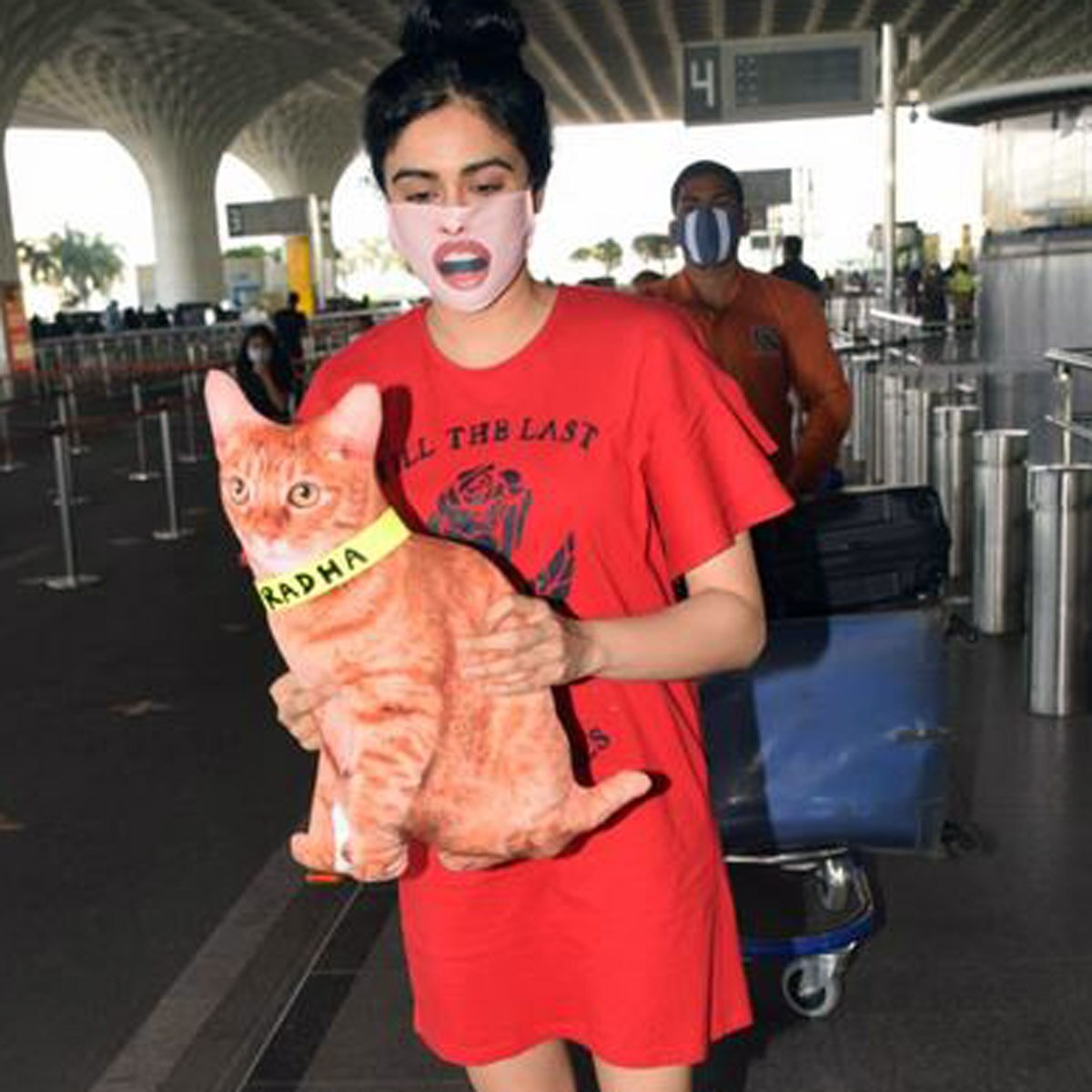 अदा शर्मा