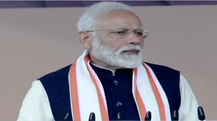 लोग अब सहजता से भर रहे हैं टैक्स