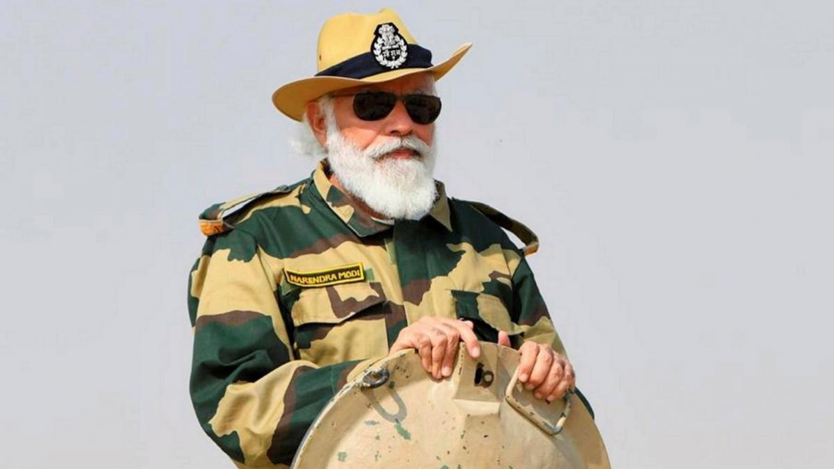जवानों के बीच पीएम मोदी की दिवाली