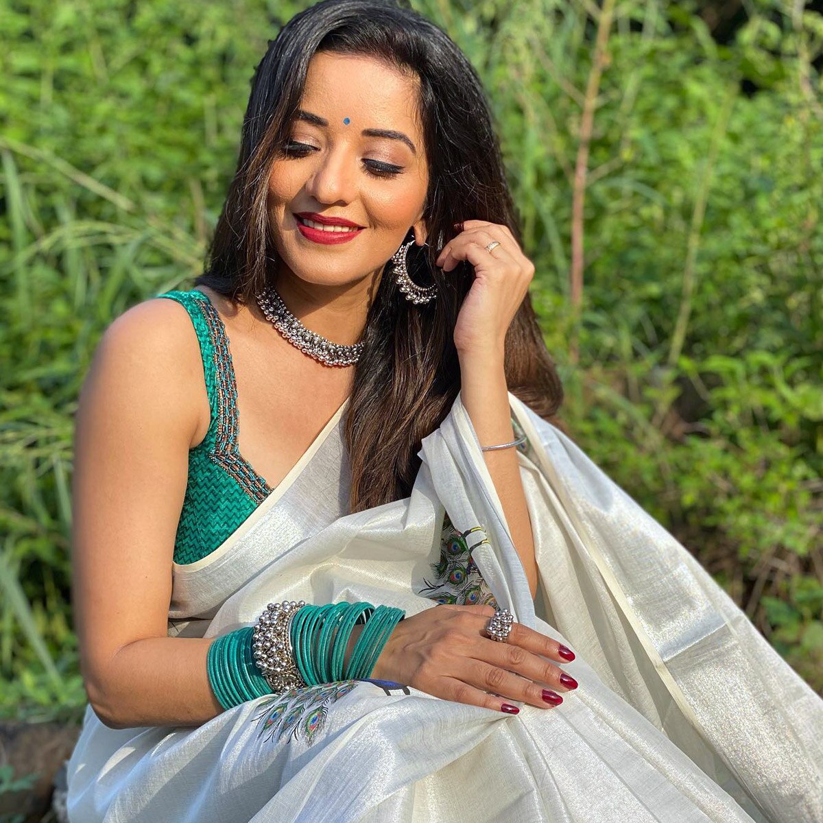 भोजपुरी एक्ट्रेस मोनालिसा