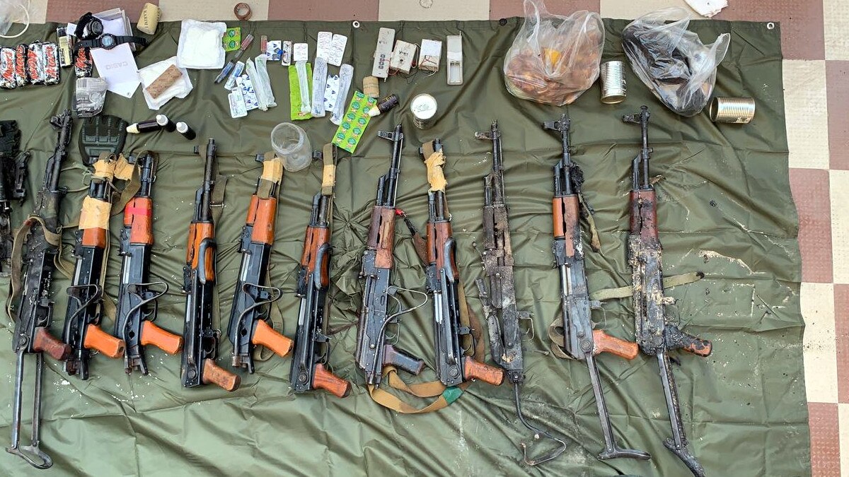 नगरोटा एनकाउंटर: पाकिस्‍तानी घुसपैठ के मिले सबूत, डिवाइस में मिली हैंडलर से बातचीत 