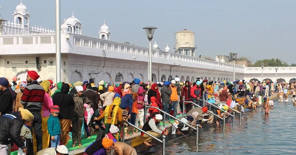 कई धार्मिक सुधार किए 