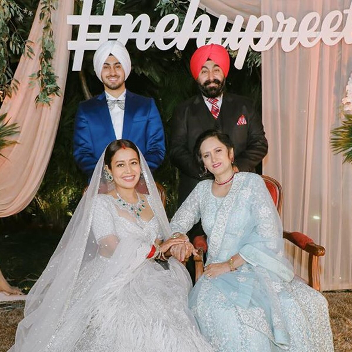 नेहा कक्कड़ और रोहनप्रीत सिंह 