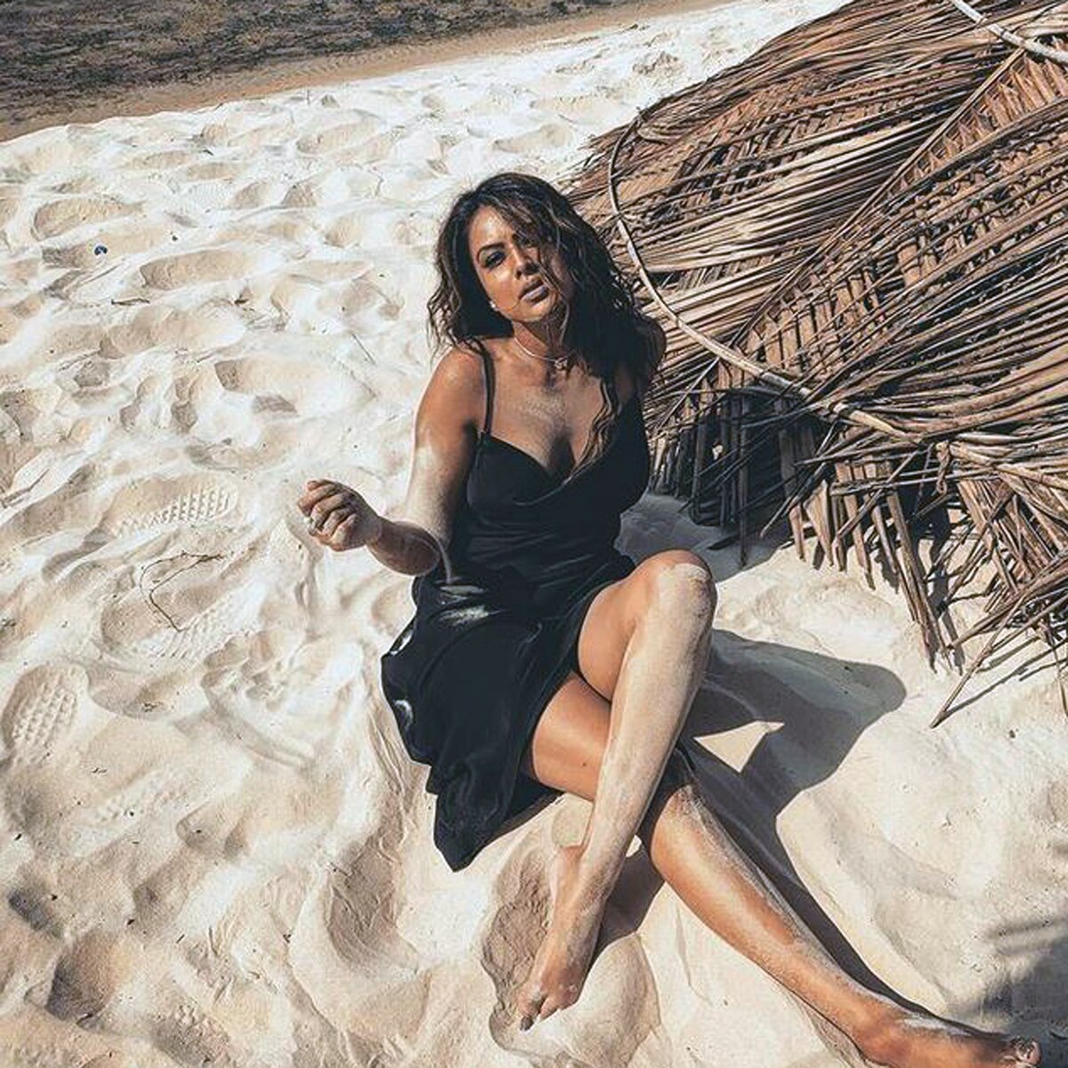 निया शर्मा