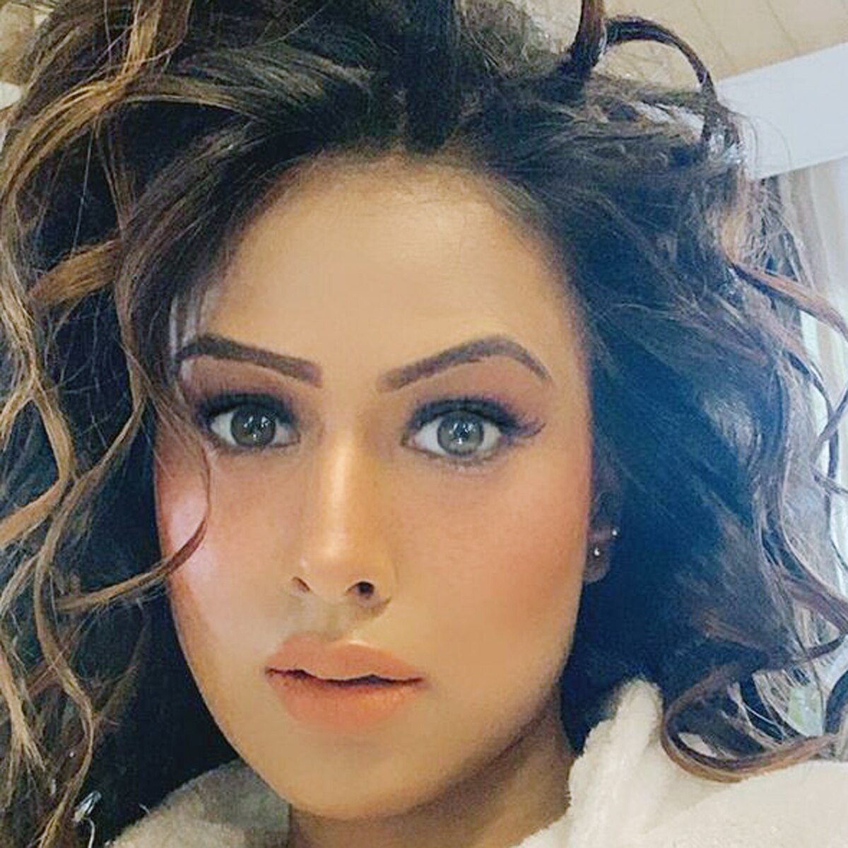 निया शर्मा